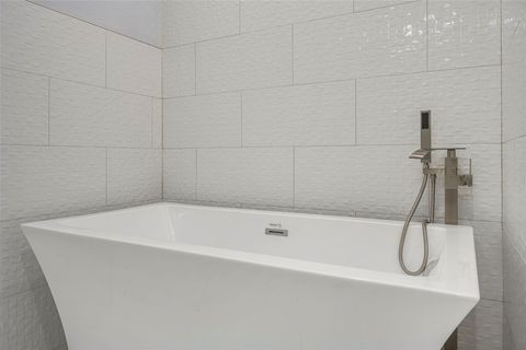 Tiny photo for 4934 Creekmont Drive, Houston, TX 77091 (MLS # 38426610)