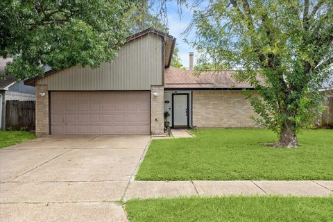 Photo of 11526 Villa Heights Drive, Houston, TX 77066 (MLS # 72382513)