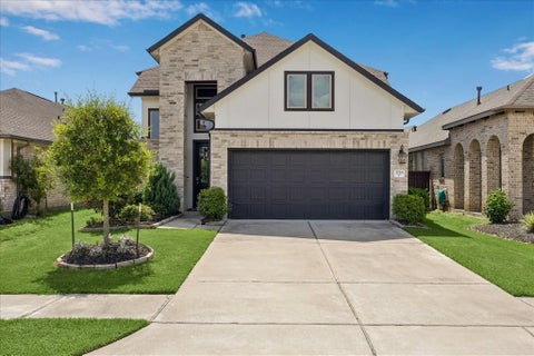 Photo of 3718 Amoroso Drive, Iowa Colony, TX 77583 (MLS # 70667578)