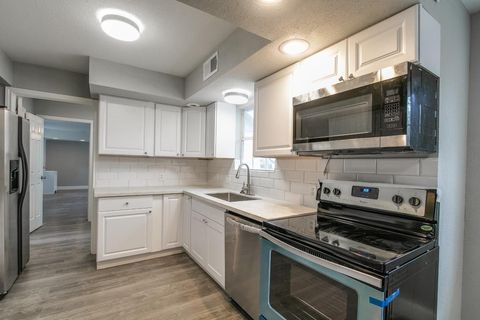 Tiny photo for 6106 Morningcrest Court, Spring, TX 77389 (MLS # 89187235)