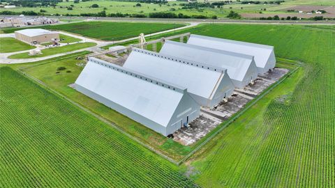 29990 Hwy 59 El Campo TX 77437