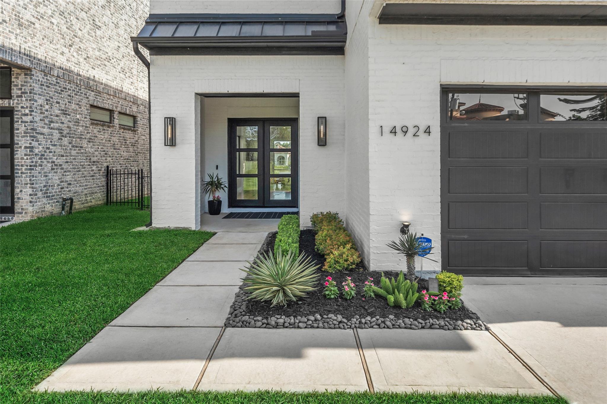 14924 Diamondhead Road