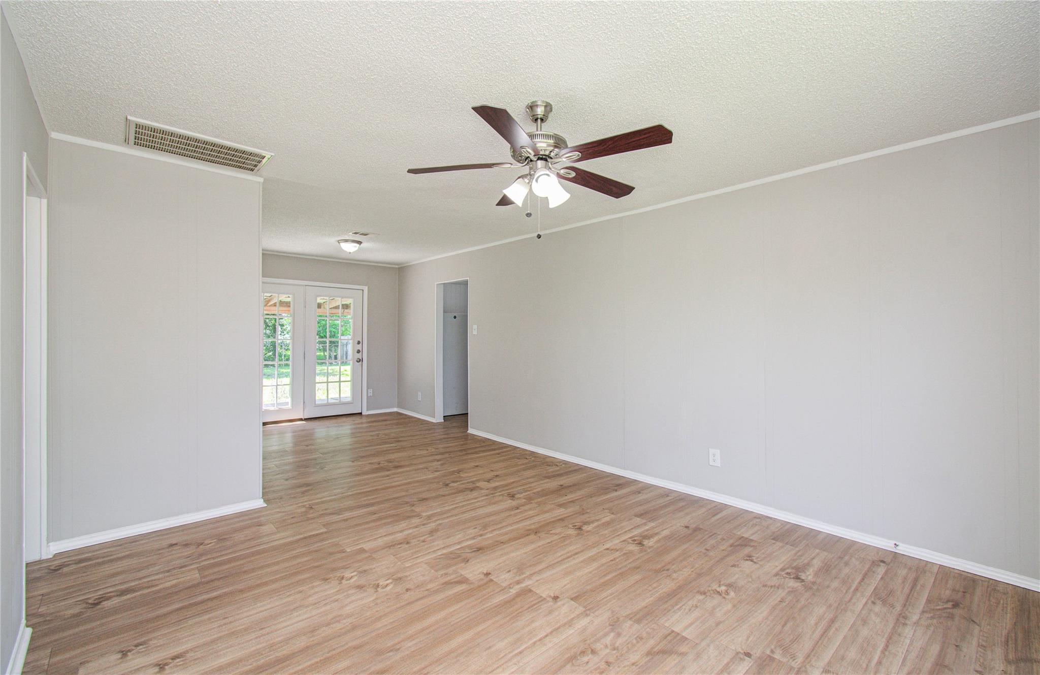 2802 Windsor Lane
