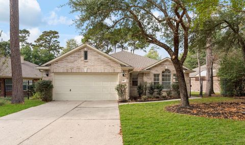 Photo of 99 E Foxbriar Forest Circle, The Woodlands, TX 77382 (MLS # 24066725)