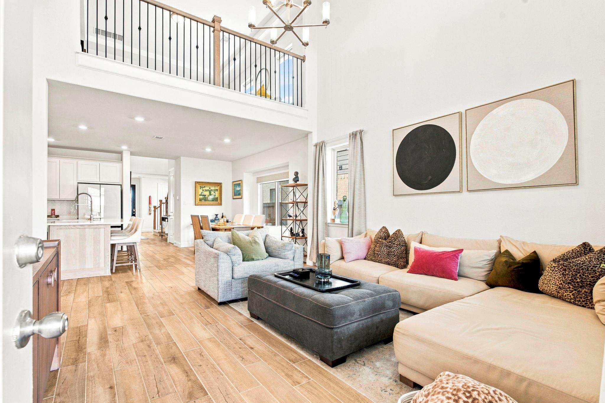 9718 Perdita Trail
