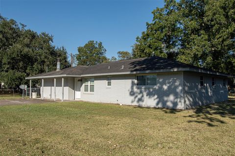 Photo of 15443 San Jacinto Street, Hamshire, TX 77622 (MLS # 77412845)