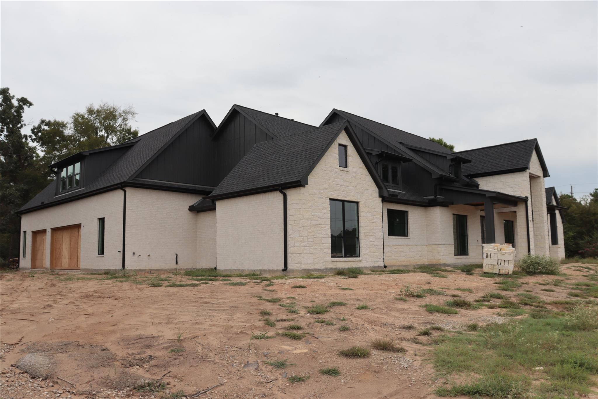 9211 Grand Lake Estates Drive