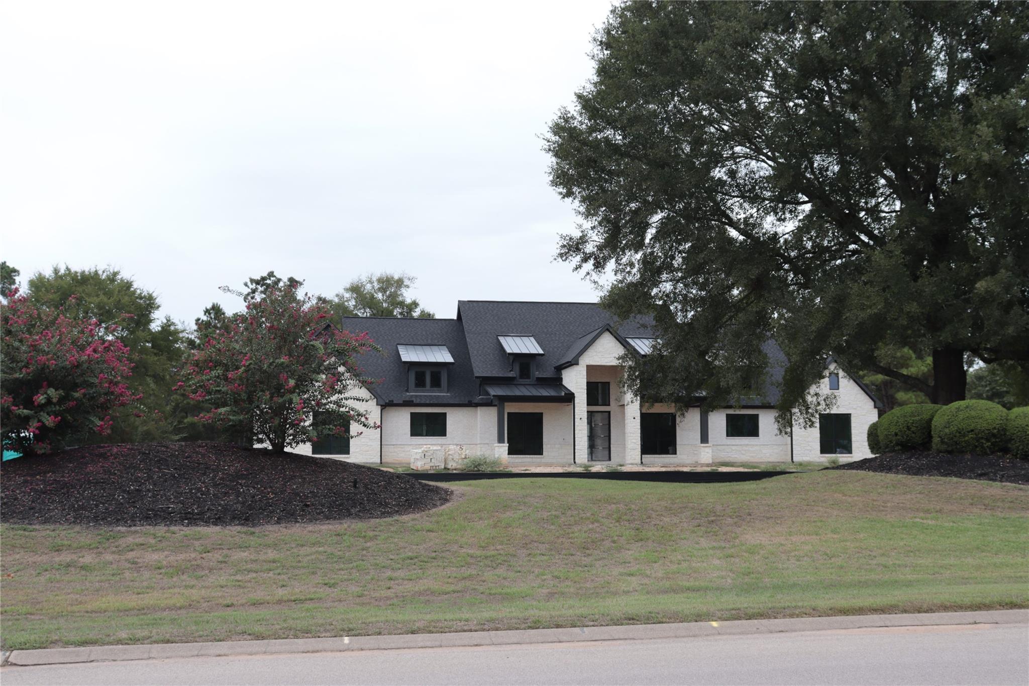 9211 Grand Lake Estates Drive