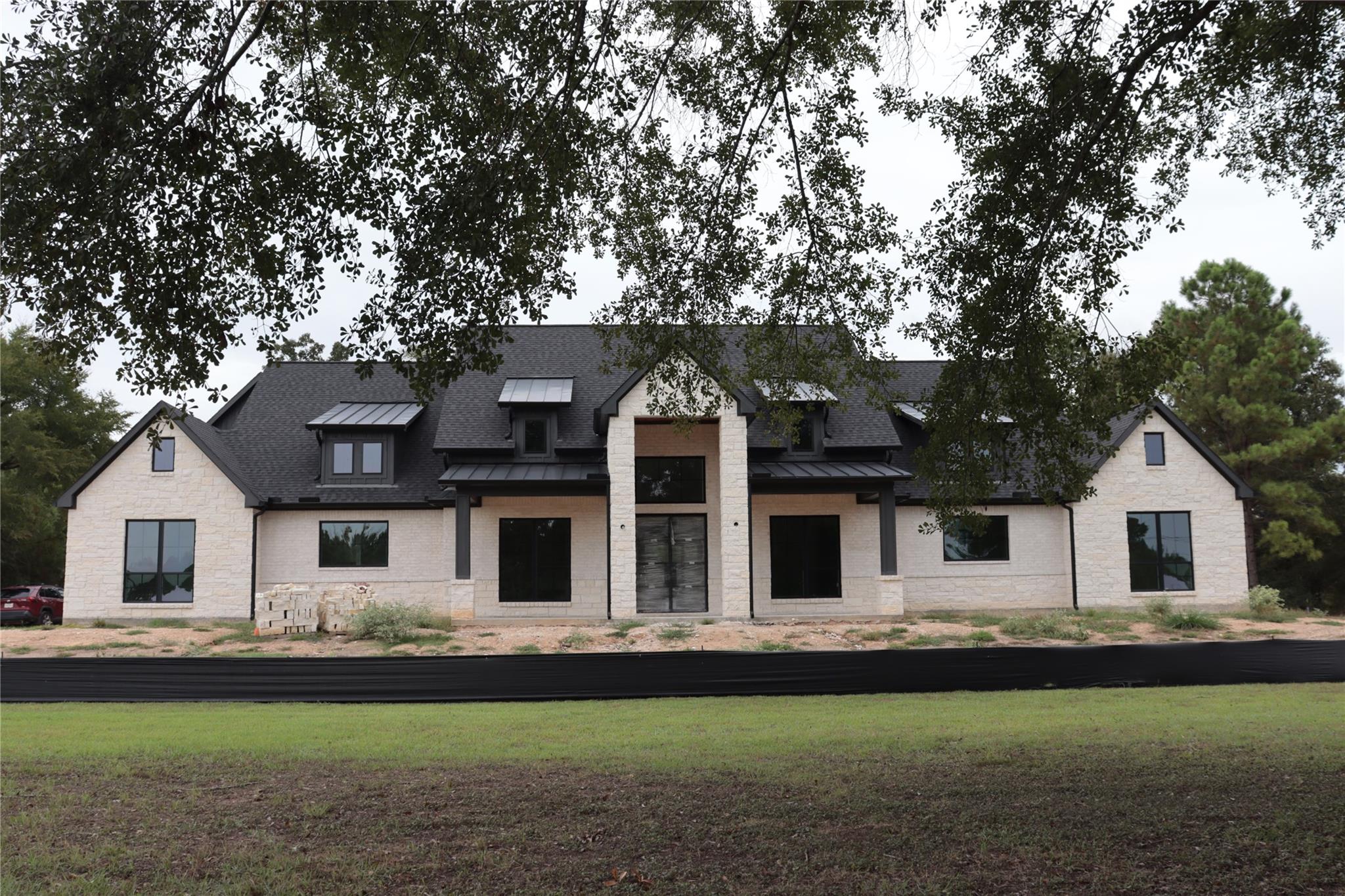9211 Grand Lake Estates Drive