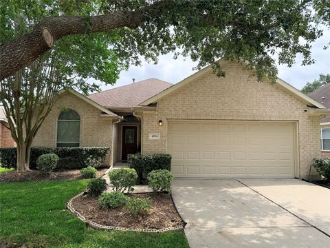 Photo of 4934 Royal Arbor Lane, Houston, TX 77084 (MLS # 93453337)