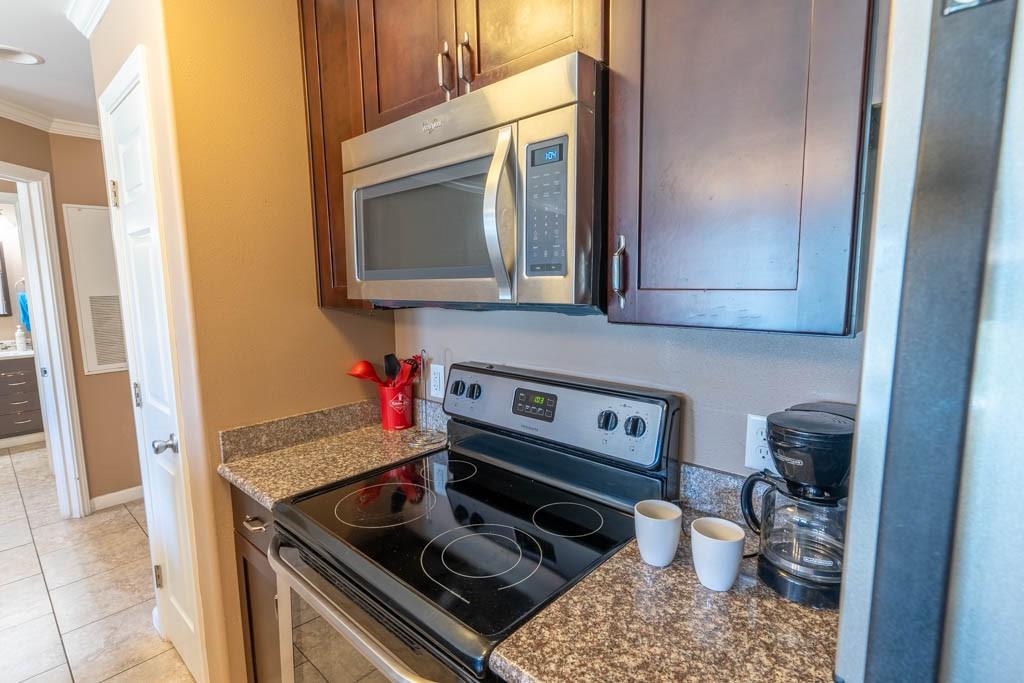 9520 Seawall Boulevard 143