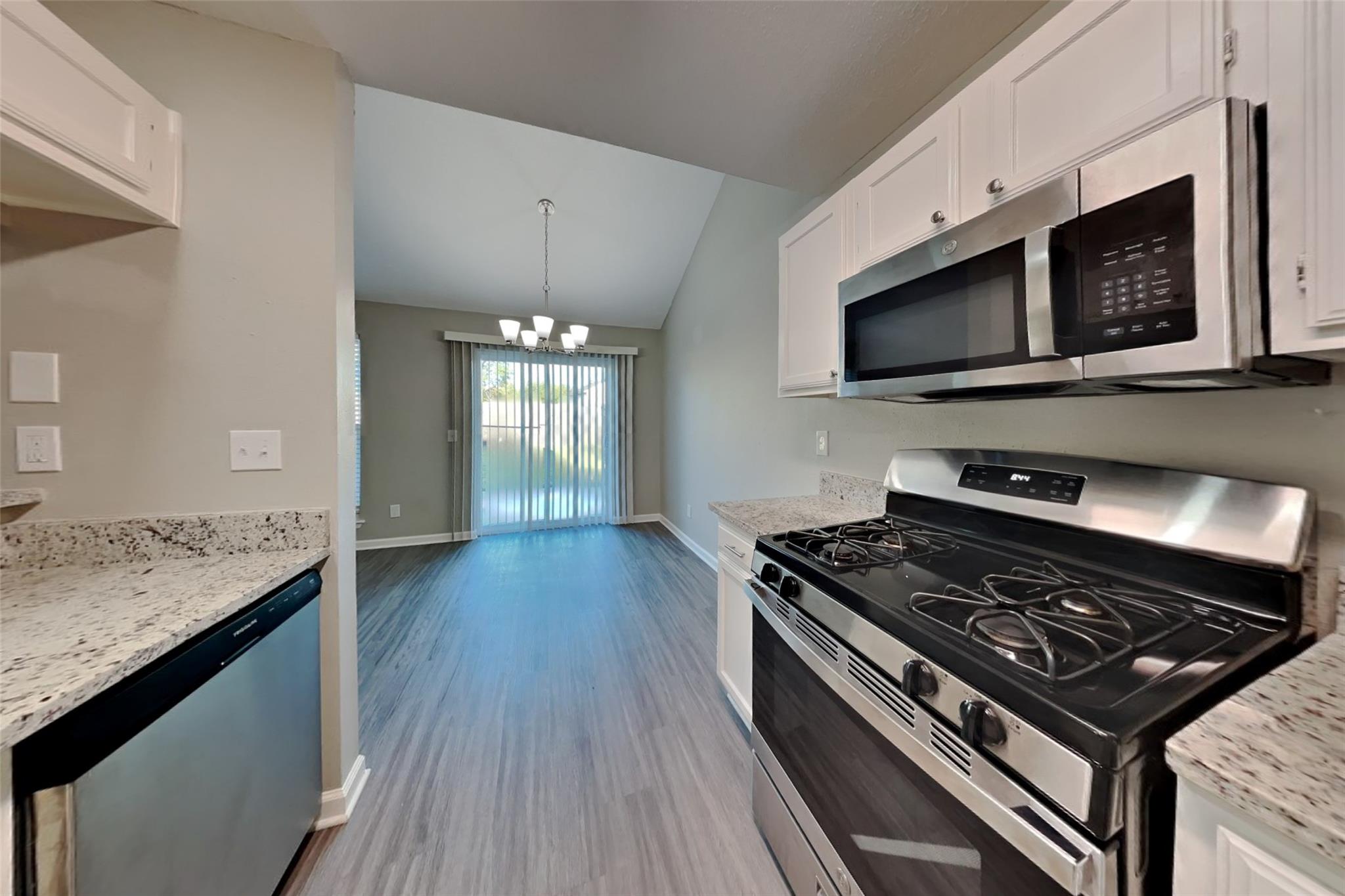 2527 Anthony Hay Lane