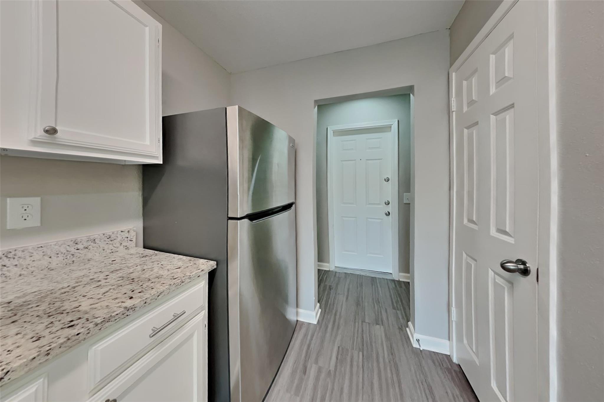 2527 Anthony Hay Lane