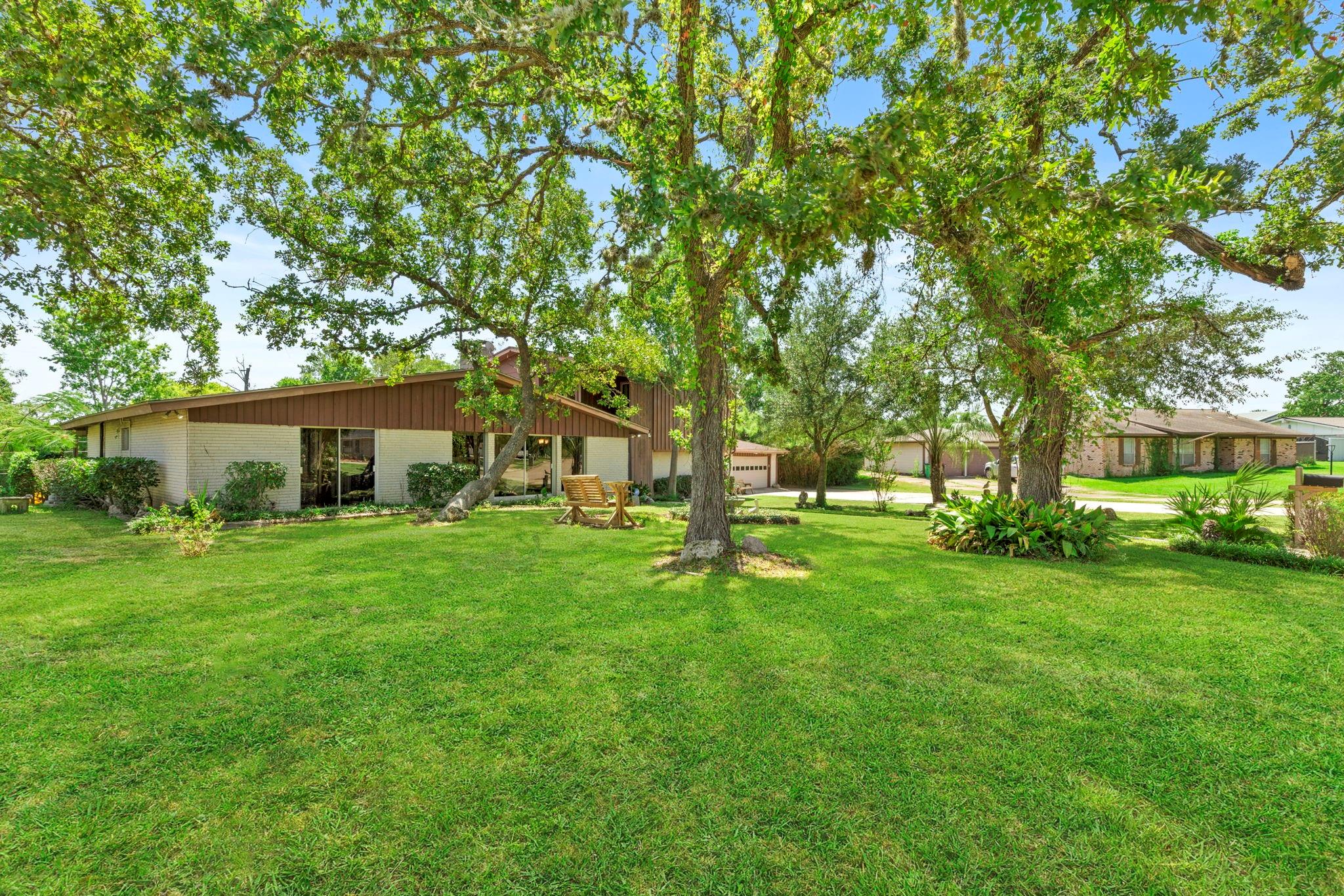 707 Scenic Drive