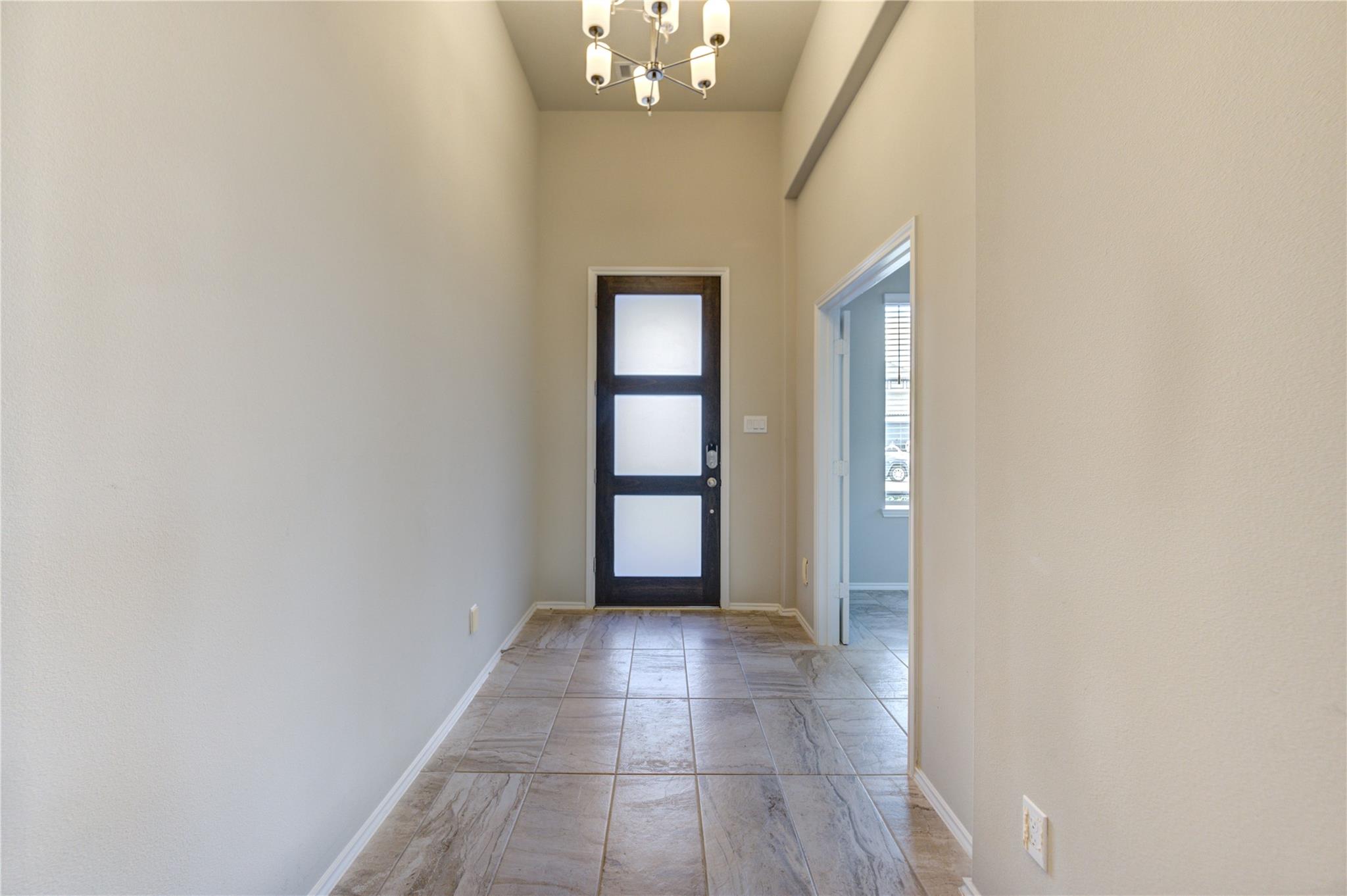 4727 Crest Hill Drive