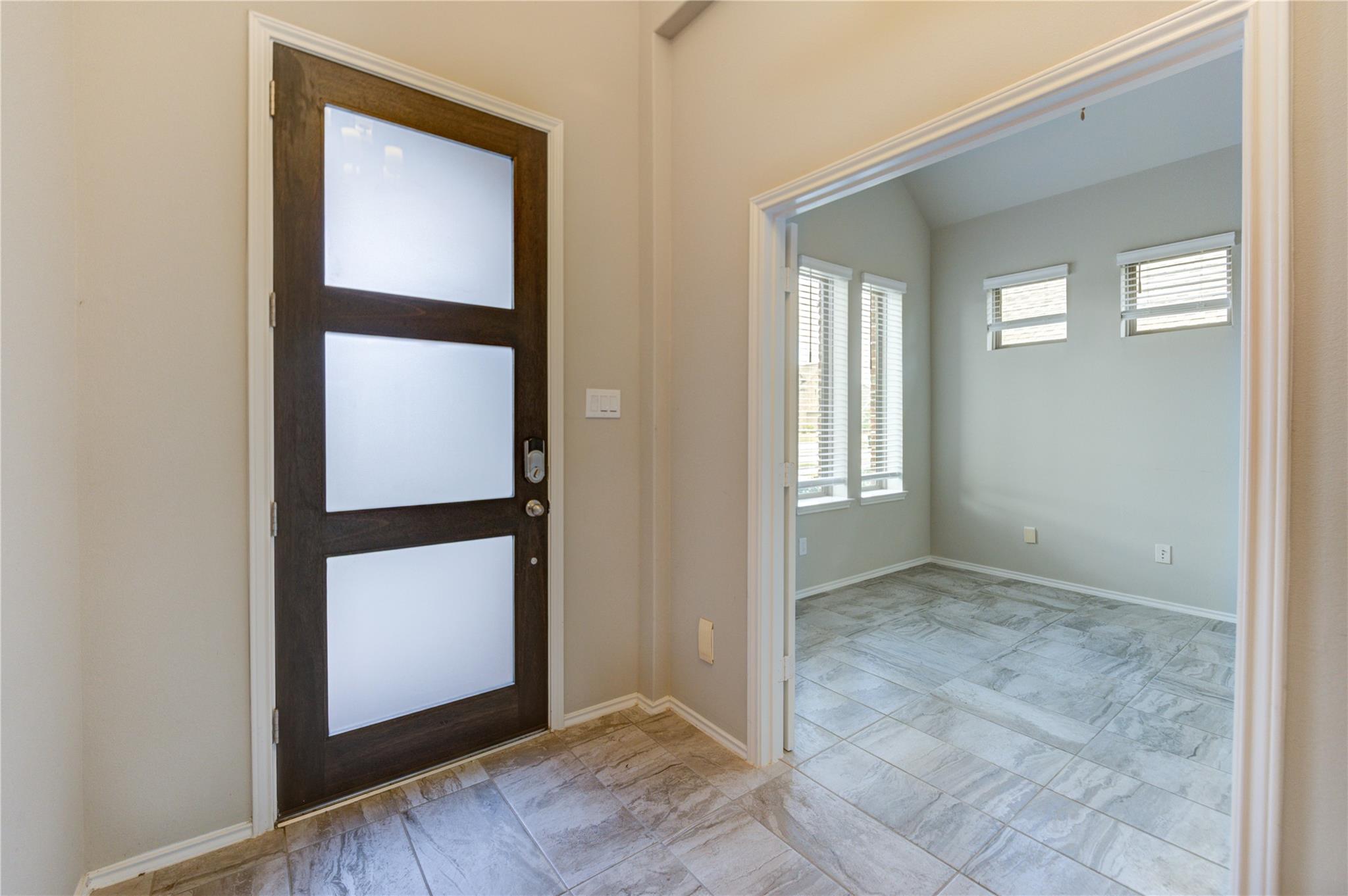 4727 Crest Hill Drive