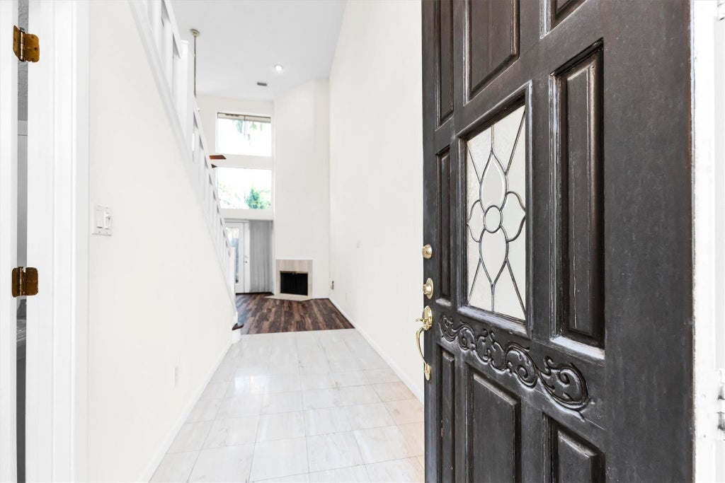Photo of 109 W 10th Street W, Houston, TX 77008 (MLS # 50628919)