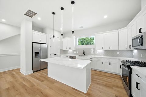 Tiny photo for 2304 Hoskins Drive #D, Houston, TX 77080 (MLS # 56822634)