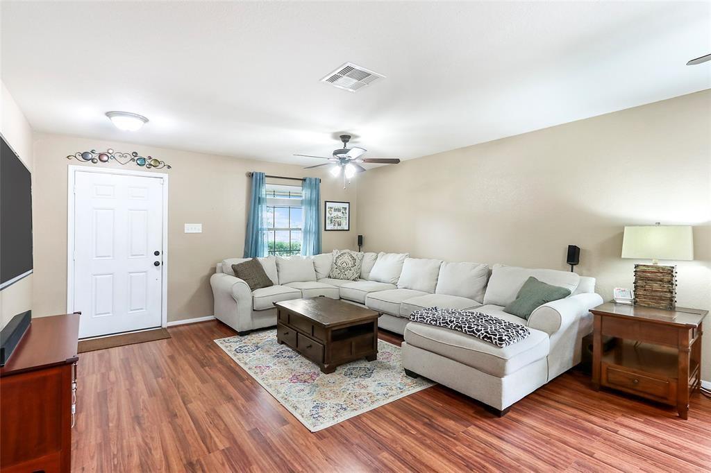 8022 Yaupon View Drive