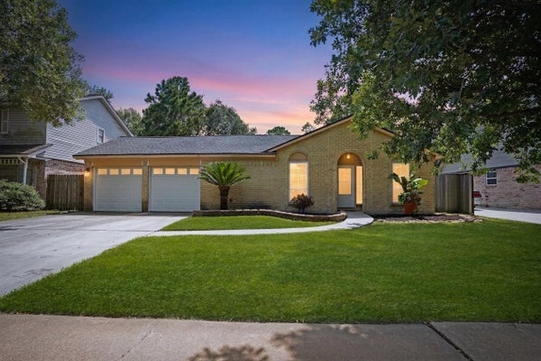 17119 MELLOW RIDGE DR, SPRING, TX 77379 - Image c569a0ec34f679a3d588d014ecb35c7f/837485751