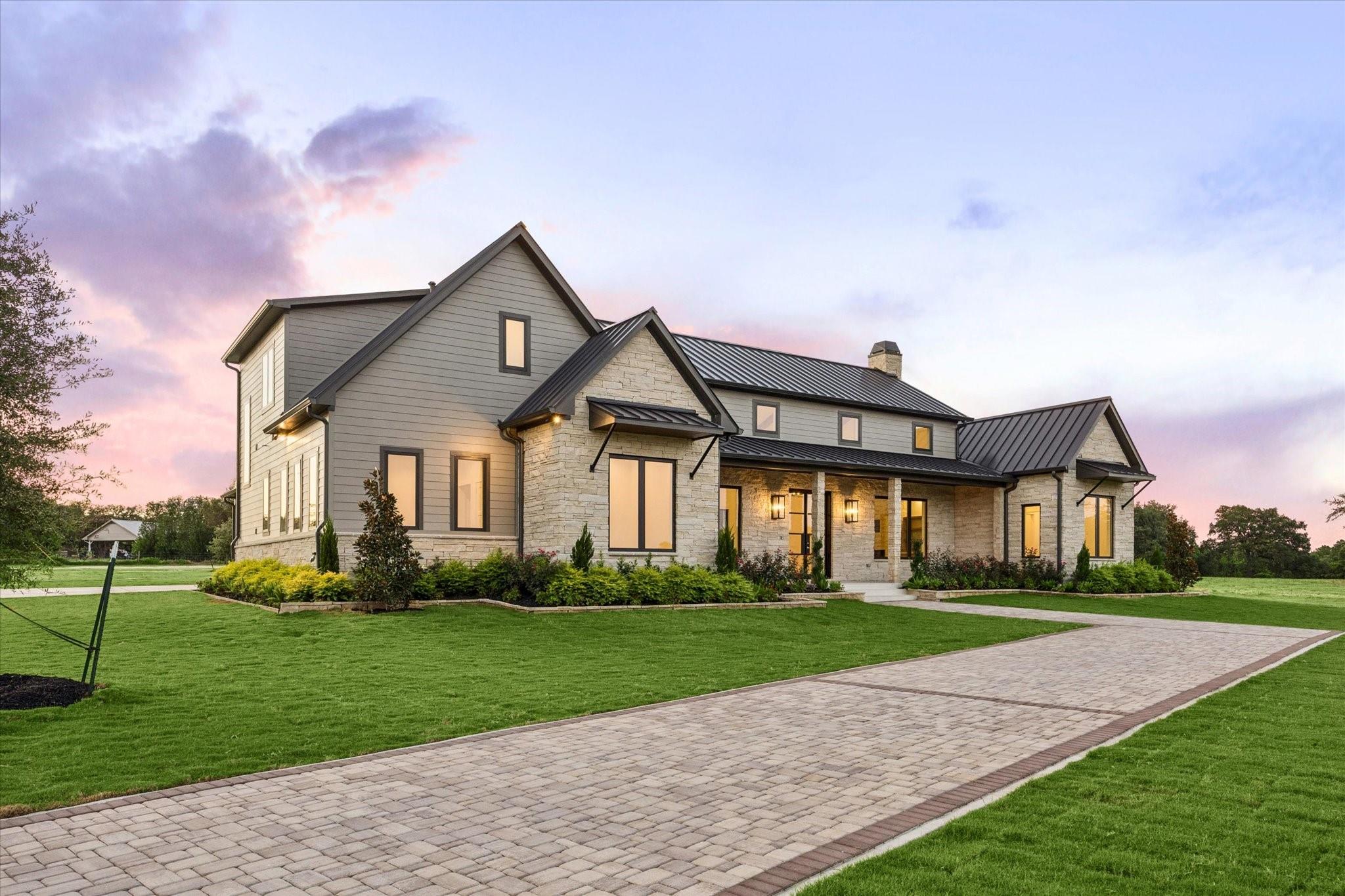 133 Drake Lane