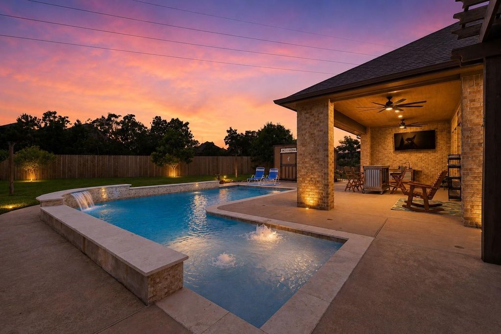 Photo of 12403 Tullich Run Drive, Humble, TX 77346 (MLS # 33129555)
