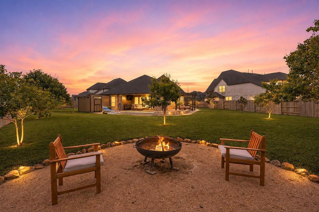 Photo of 12403 Tullich Run Drive, Humble, TX 77346 (MLS # 33129555)