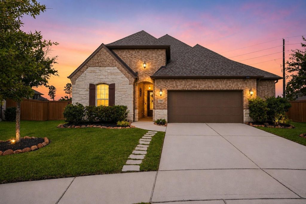 Photo of 12403 Tullich Run Drive, Humble, TX 77346 (MLS # 33129555)
