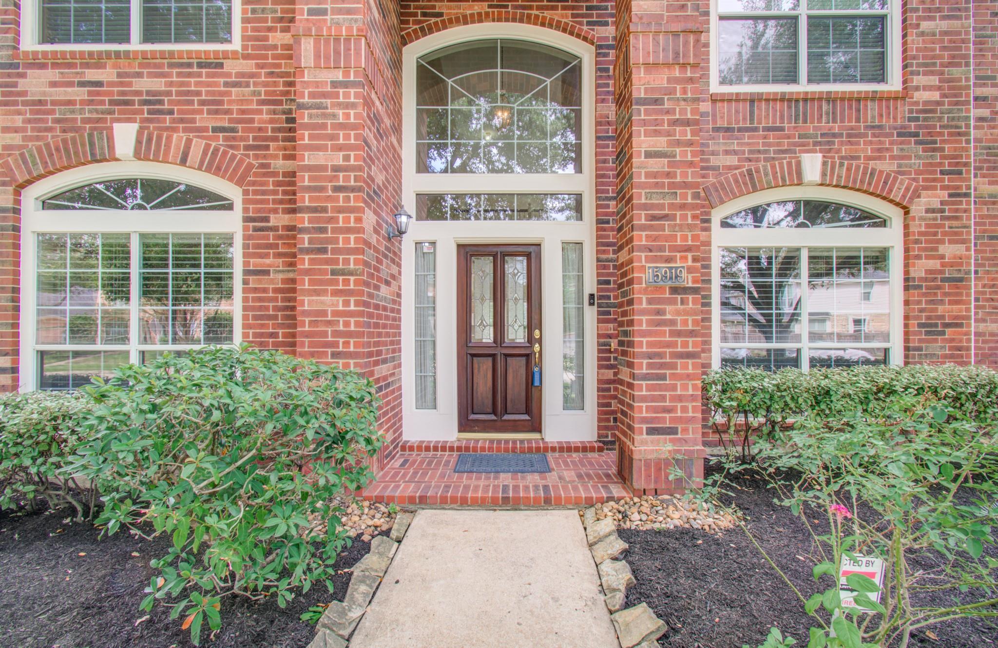 15919 Hurstfield Pointe Drive