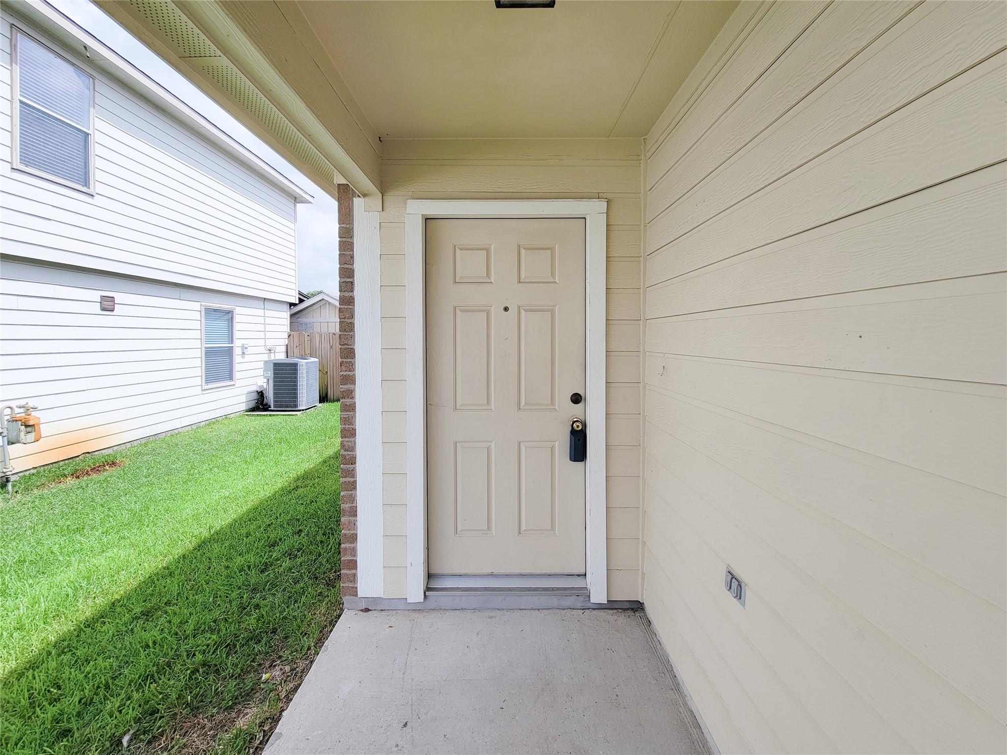 7438 Fox Knoll