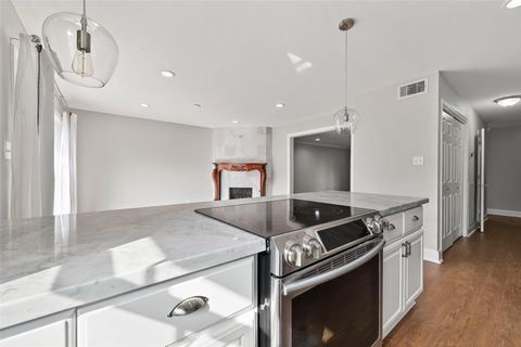 Tiny photo for 6351 Briar Rose Drive #149, Houston, TX 77057 (MLS # 11036890)