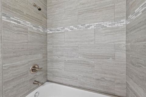 Tiny photo for 6351 Briar Rose Drive #149, Houston, TX 77057 (MLS # 11036890)