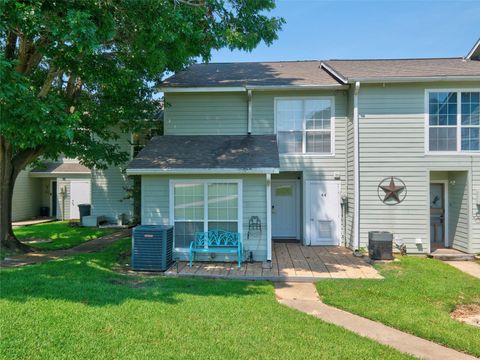 100 Edgewater Drive 44 Livingston TX 77351
