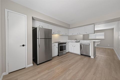 Photo of 427 Hollyvale Drive #12, Houston, TX 77060 (MLS # 34332892)