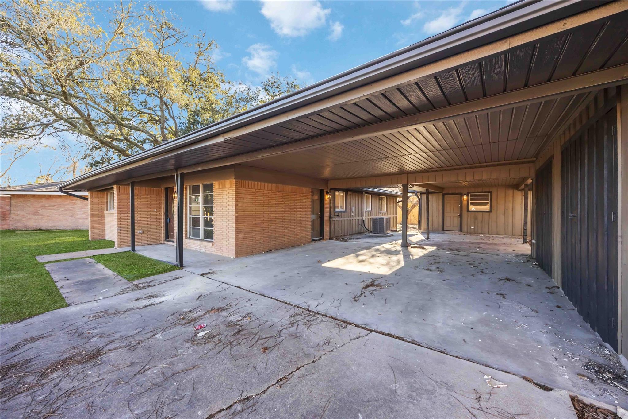 1806 Meadowview Drive