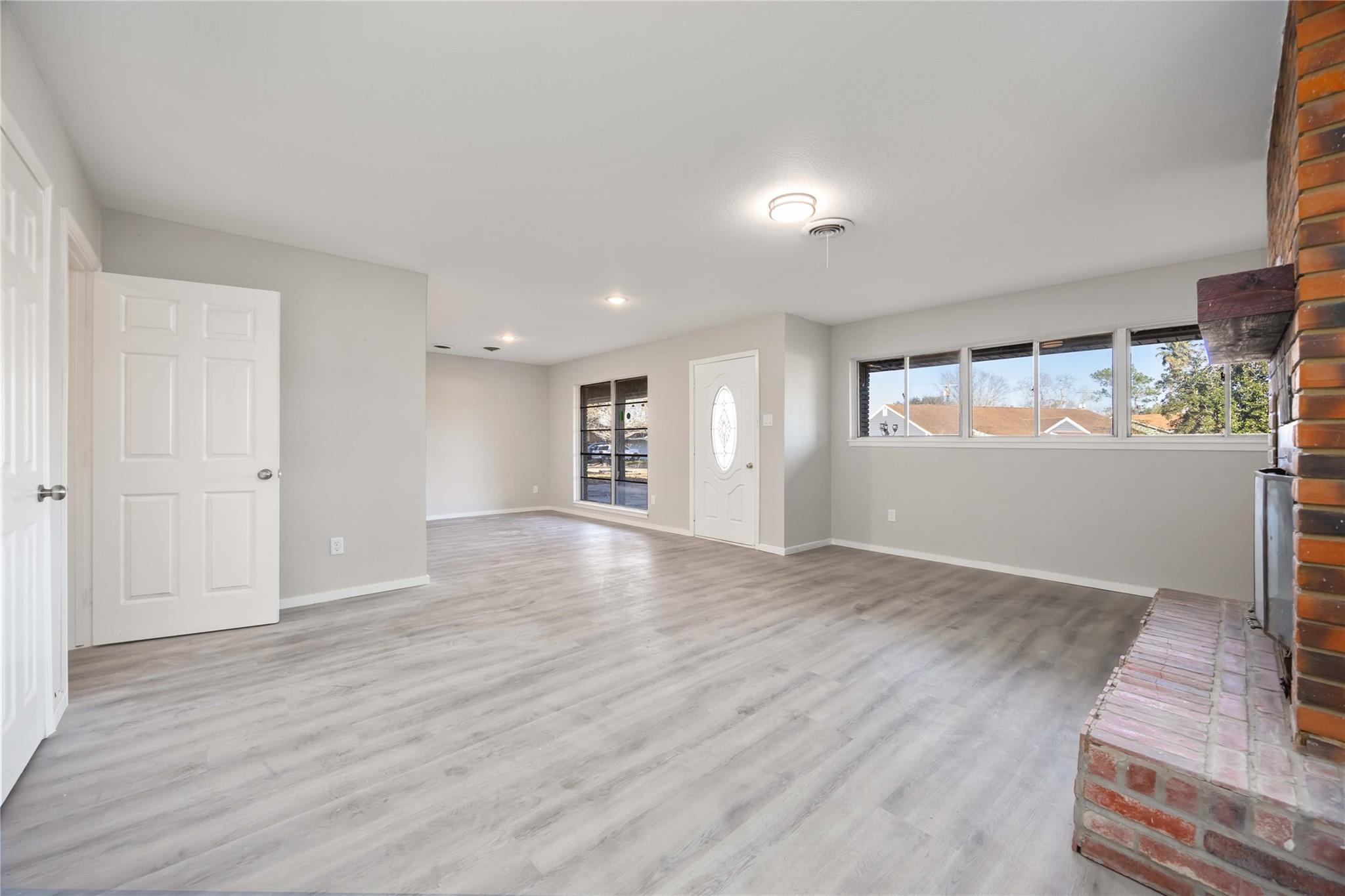 1806 Meadowview Drive