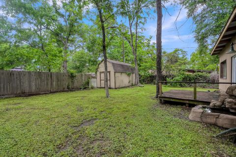 Tiny photo for 403 Spring Woods Drive, Spring, TX 77386 (MLS # 93559739)