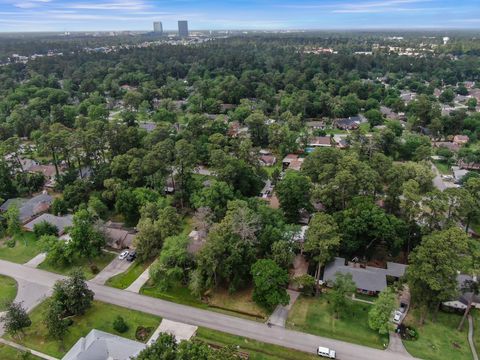 Tiny photo for 403 Spring Woods Drive, Spring, TX 77386 (MLS # 93559739)