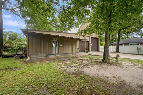 Tiny photo for 403 Spring Woods Drive, Spring, TX 77386 (MLS # 93559739)