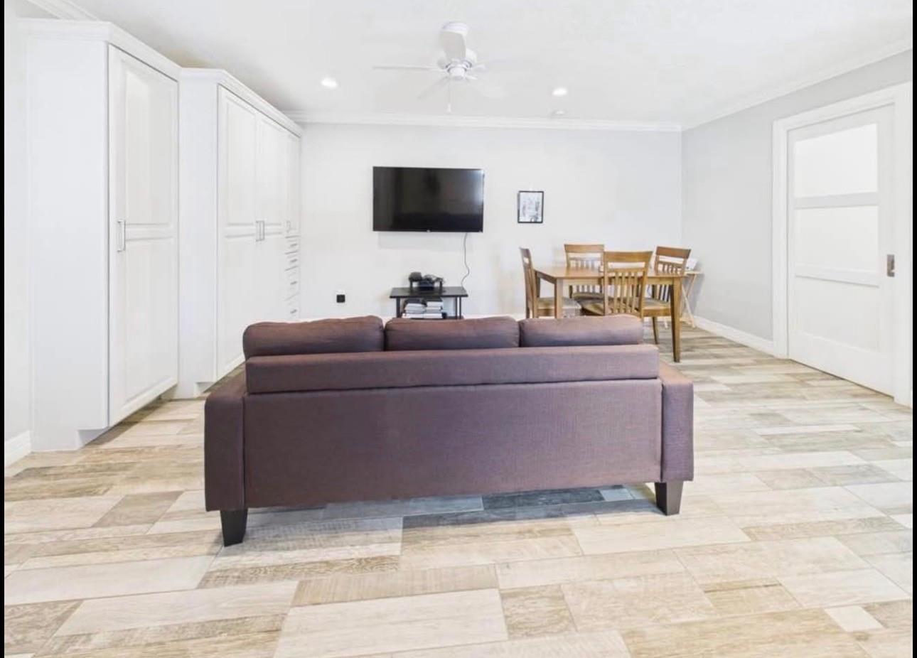 810 Milwaukee Street AStudio