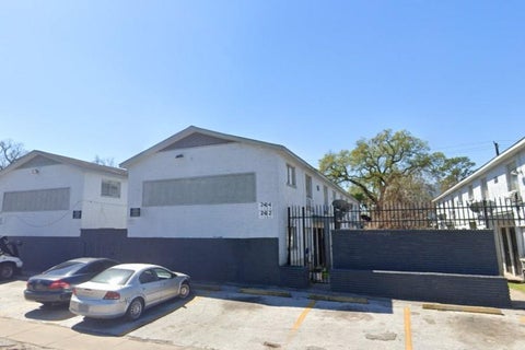 Condo For Rent - 2422 Southmore Boulevard #03<br/> Houston, TX 77004