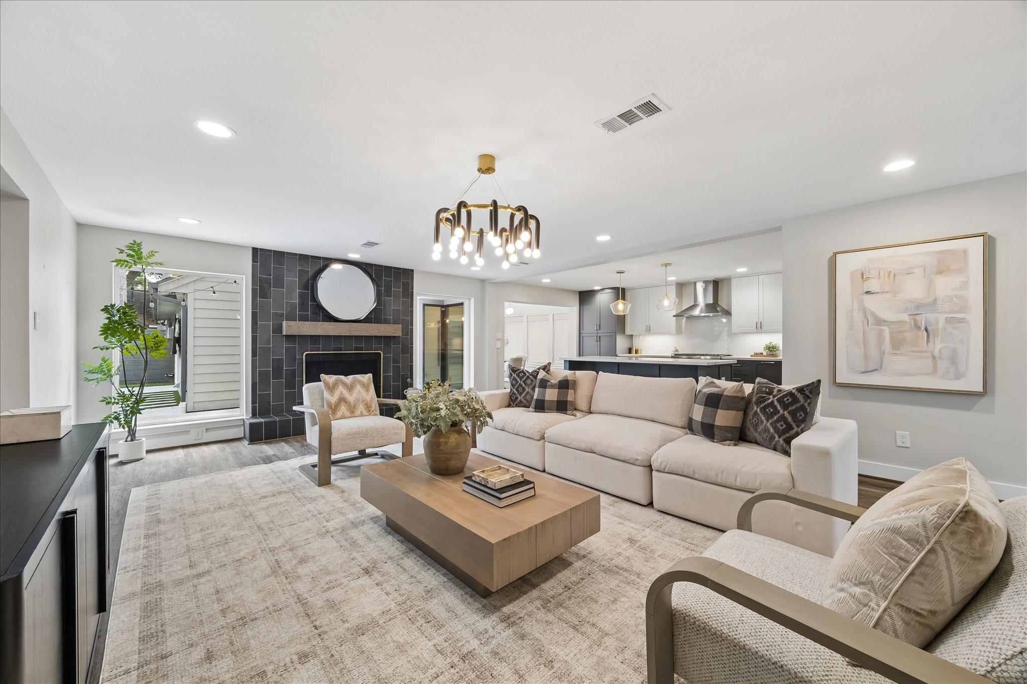 1139 Richelieu Lane