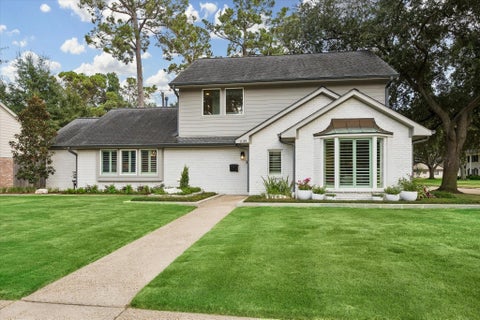 Photo of 1139 Richelieu Lane, Houston, TX 77018 (MLS # 68417844)