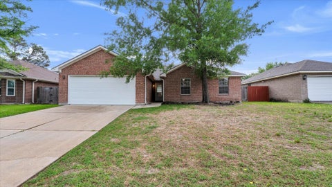 Photo of 16895 Bob White Dr, Conroe, TX 77385 (MLS # 51906505)