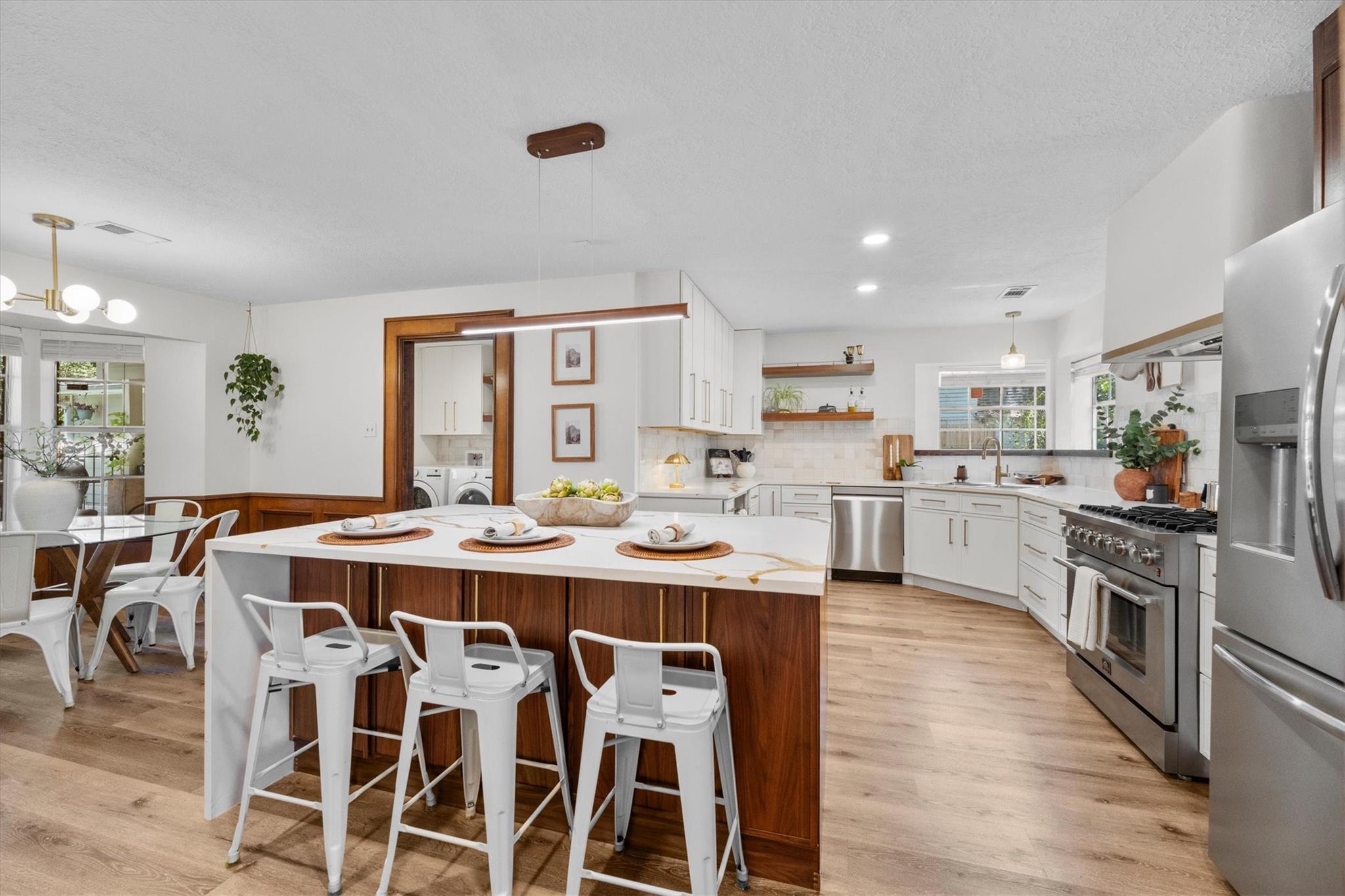 9507 Oxted Lane