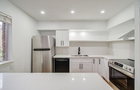 Photo of 4040 San Felipe Street #125, Houston, TX 77027 (MLS # 5554609) Photo of 4040 San Felipe Street #125, Houston, TX 77027 (MLS # 5554609)