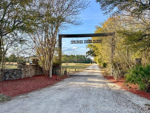 Vacant Land For Sale - 000 Farm To Market 1374<br/> Walker County, Huntsville, TX 77340
