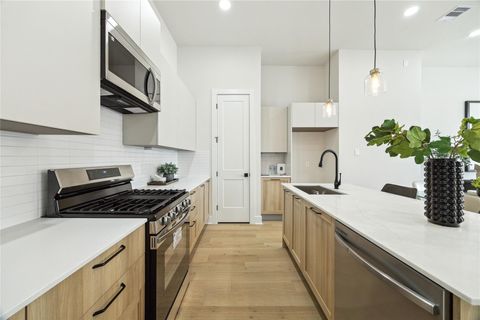 Photo of 3911 Tulane Street, Houston, TX 77018 (MLS # 49852518) Photo of 3911 Tulane Street, Houston, TX 77018 (MLS # 49852518)