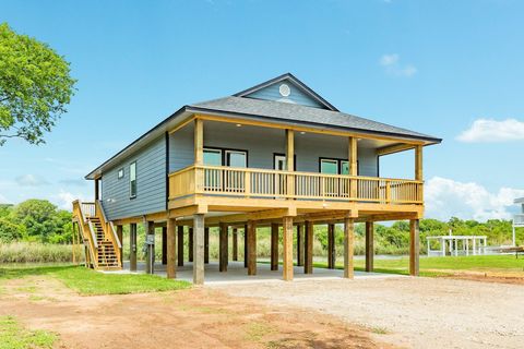 1738 Duncan Drive Oyster Creek TX 77541