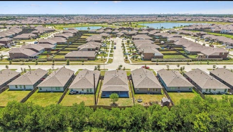 Tiny photo for 4603 Summer Teton Trail, Baytown, TX 77521 (MLS # 67190962)